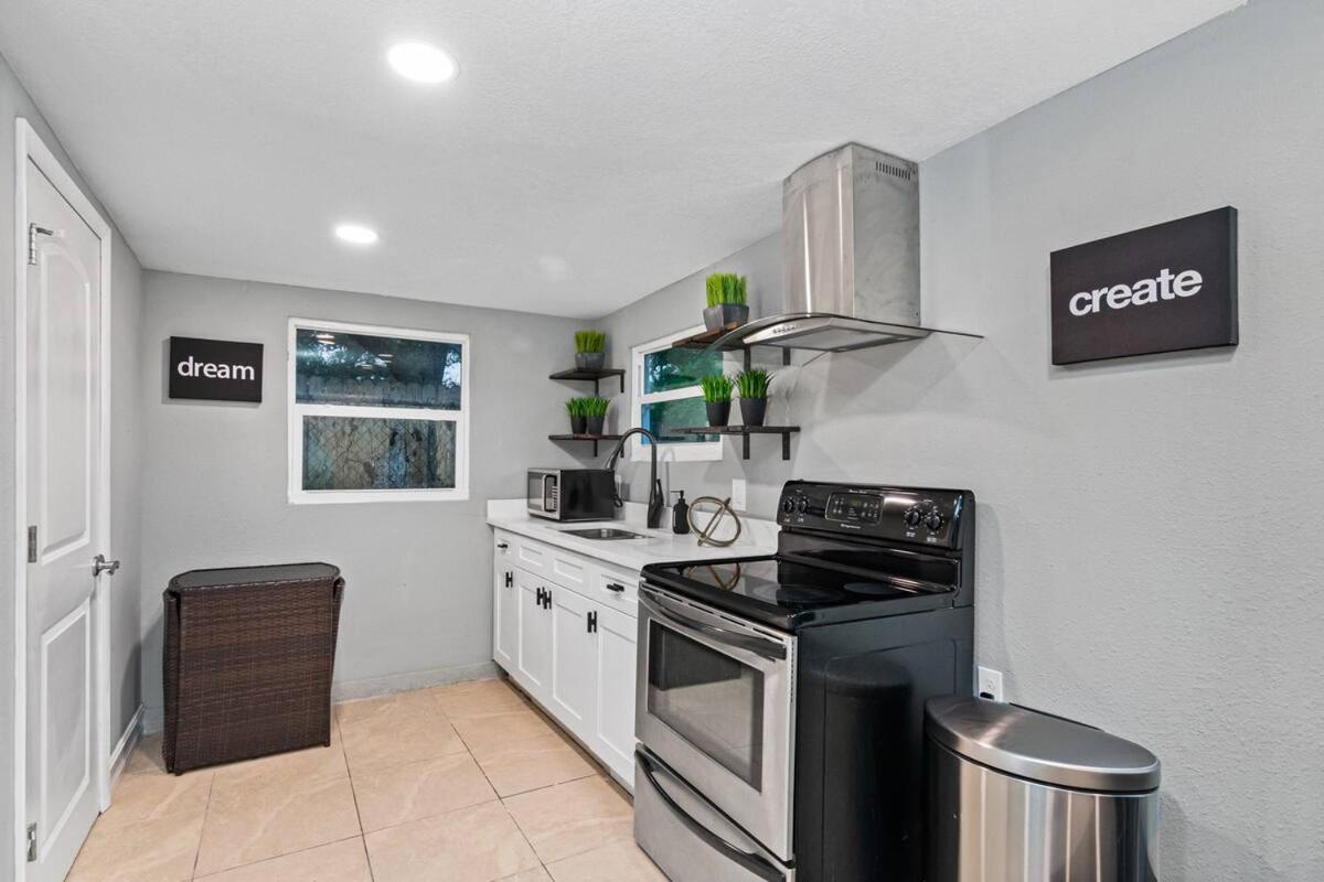 Appartement Modern House In Clearwater With Access To A Shared Swimming Pool à Safety Harbor Extérieur photo